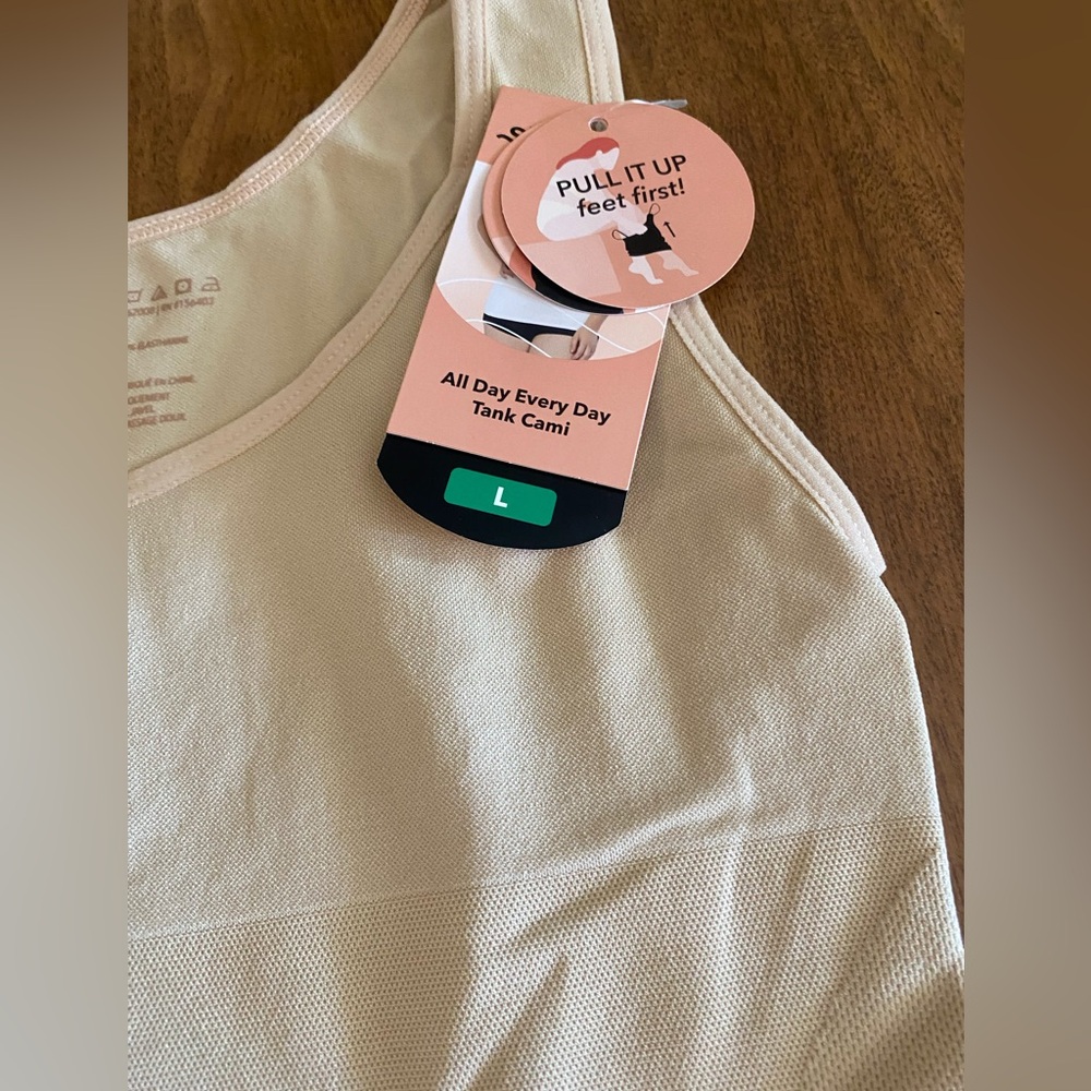 NWT Shapermint Essentials (L) - Picture 4 of 15